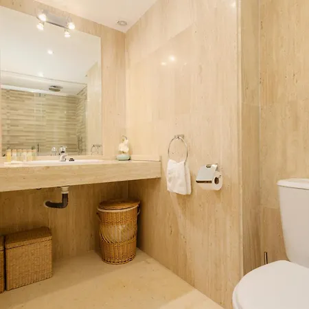 아파트 With Private Terrace, Just 10 Minutes By Car From Elviria Beach, 마르베야