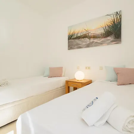 With Private Terrace, Just 10 Minutes By Car From Elviria Beach, Appartement *